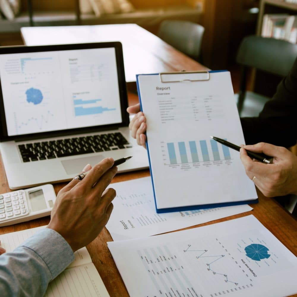 Small and Medium Businesses Owners Bookkeeping Review